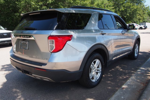 Certified 2022 Ford Explorer XLT w/ Equipment Group 202A AWD/4WD image 7