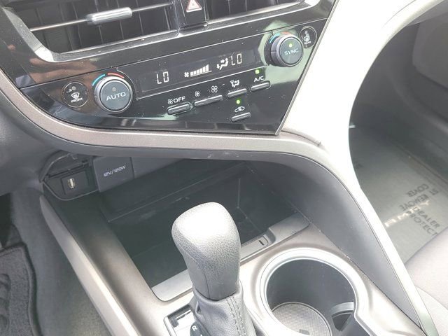 Used 2024 Toyota Camry LE FWD image 27