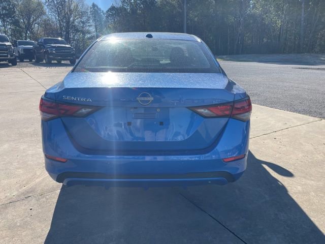 Used 2025 Nissan Sentra SV image 3