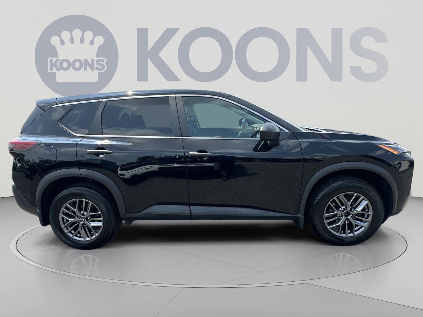 Used 2023 Nissan Rogue S AWD/4WD image 17
