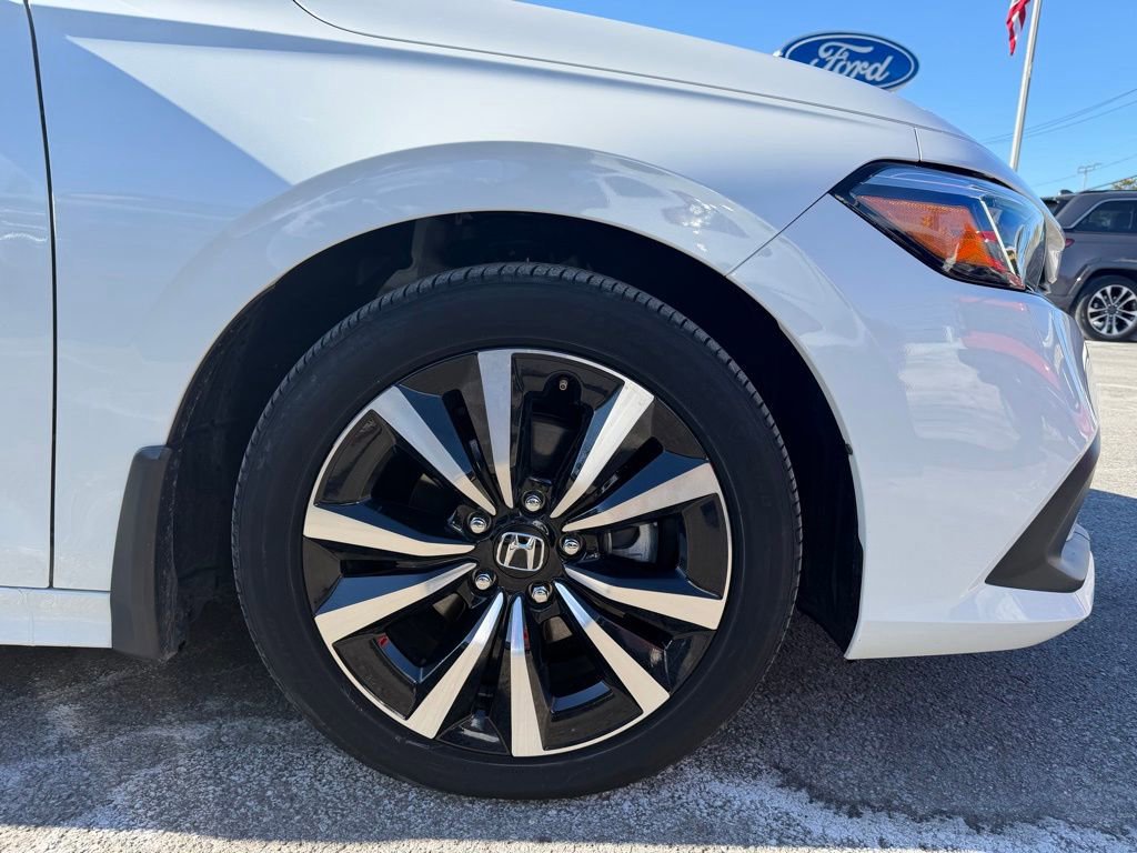 Used 2023 Honda Civic EX image 11