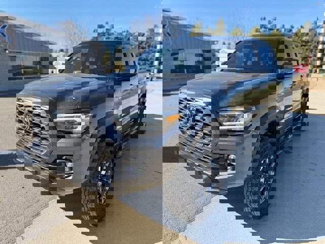 Used 2023 Toyota Tacoma TRD Off-Road w/ Technology Package AWD/4WD image 1