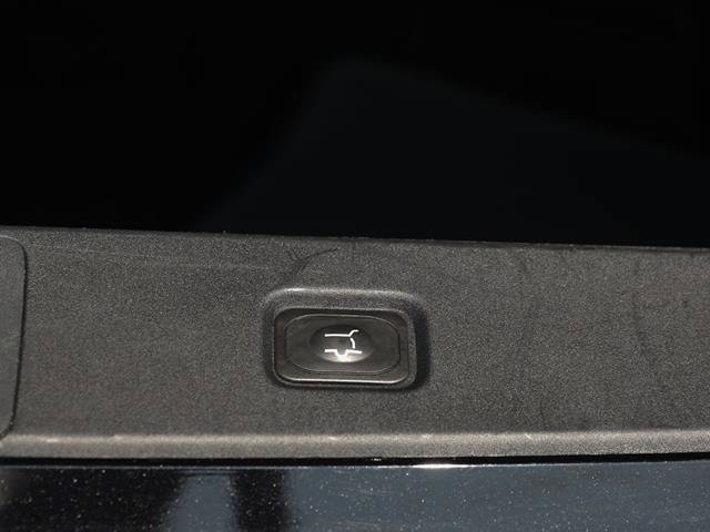 Certified 2025 Ford Expedition Platinum AWD/4WD image 18