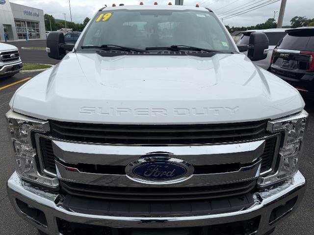 Certified 2019 Ford F250 XLT w/ XLT Value Package AWD/4WD image 5