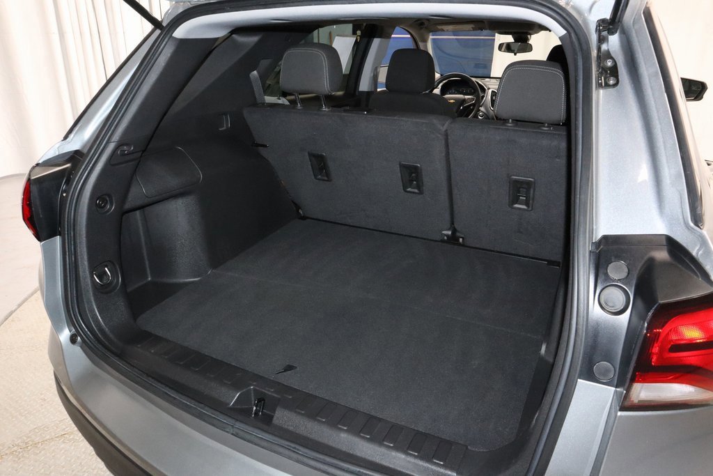 Used 2023 Chevrolet Equinox LS image 18