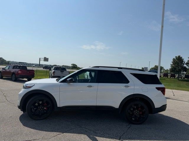 Certified 2023 Ford Explorer ST w/ Equipment Group 401A AWD/4WD image 6