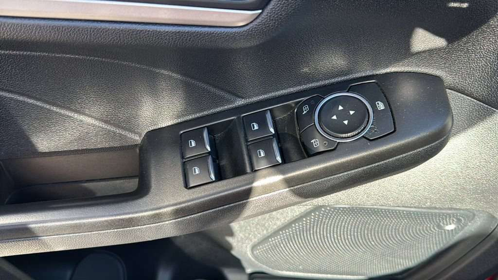 Certified 2021 Ford Escape SE w/ SE Sport Appearance Package FWD image 19