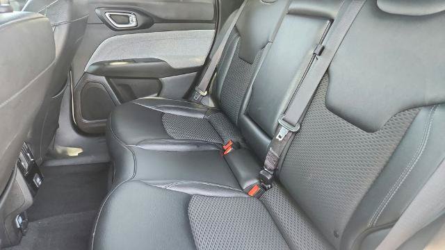 Used 2024 Jeep Compass Latitude AWD/4WD image 26