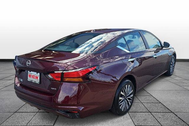 Used 2025 Nissan Altima 2.5 SV AWD/4WD image 5
