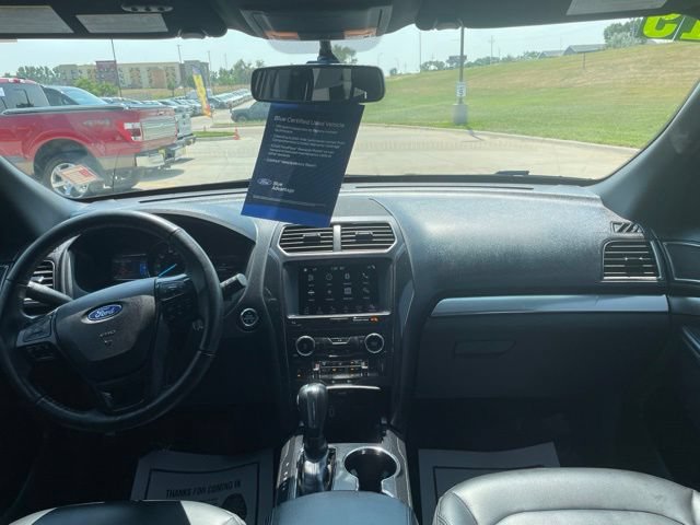 Certified 2019 Ford Explorer XLT w/ Equipment Group 202A AWD/4WD image 25