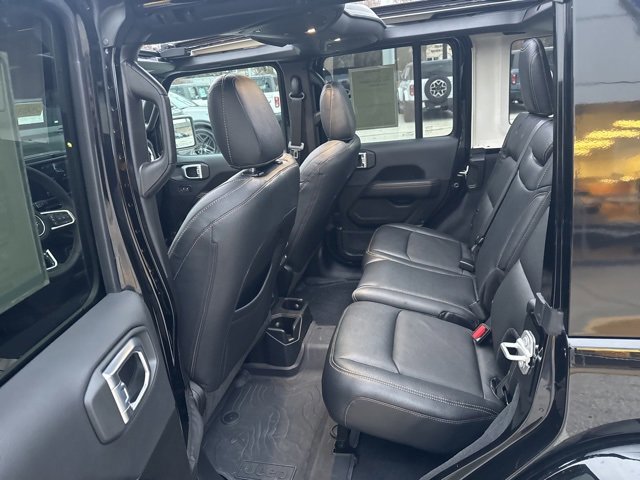 Used 2024 Jeep Wrangler Sahara w/ Safety Group image 18