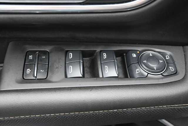 Used 2024 Chevrolet Suburban Premier AWD/4WD image 13