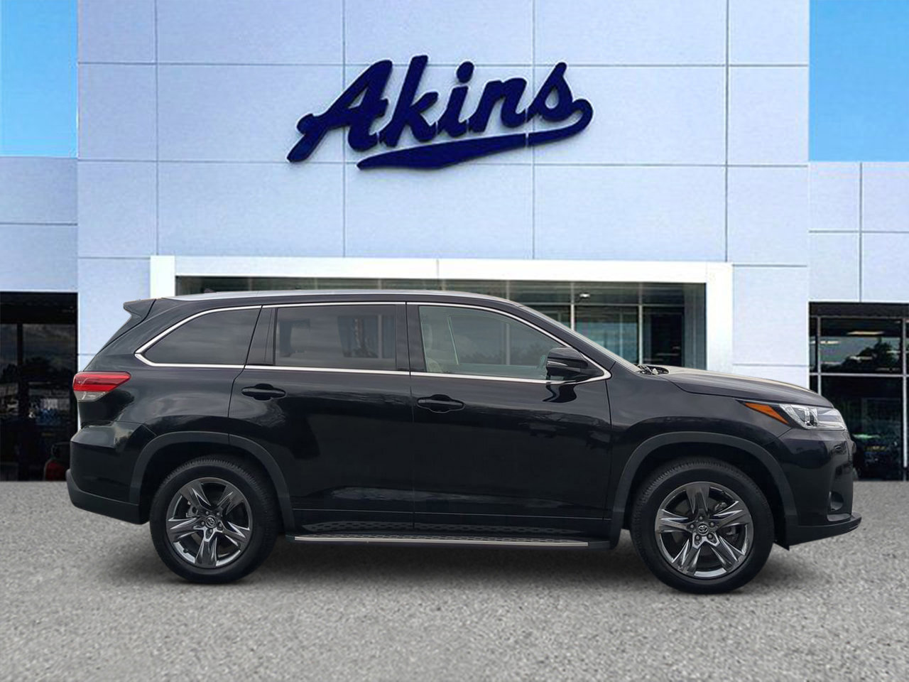 Used 2019 Toyota Highlander Limited Platinum image 5