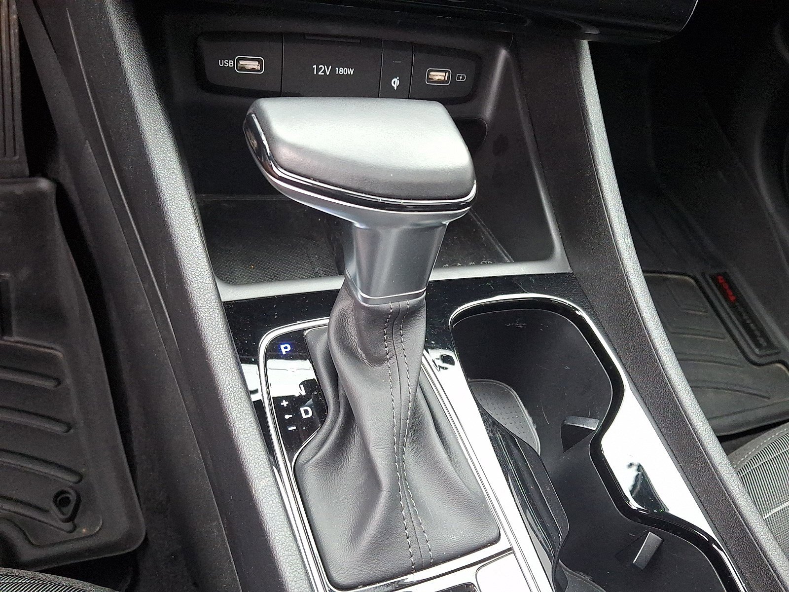 Used 2022 Hyundai Santa Cruz SEL Premium image 14