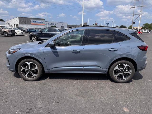 Certified 2023 Ford Escape ST-Line Elite w/ Premium Technology Package AWD/4WD image 4