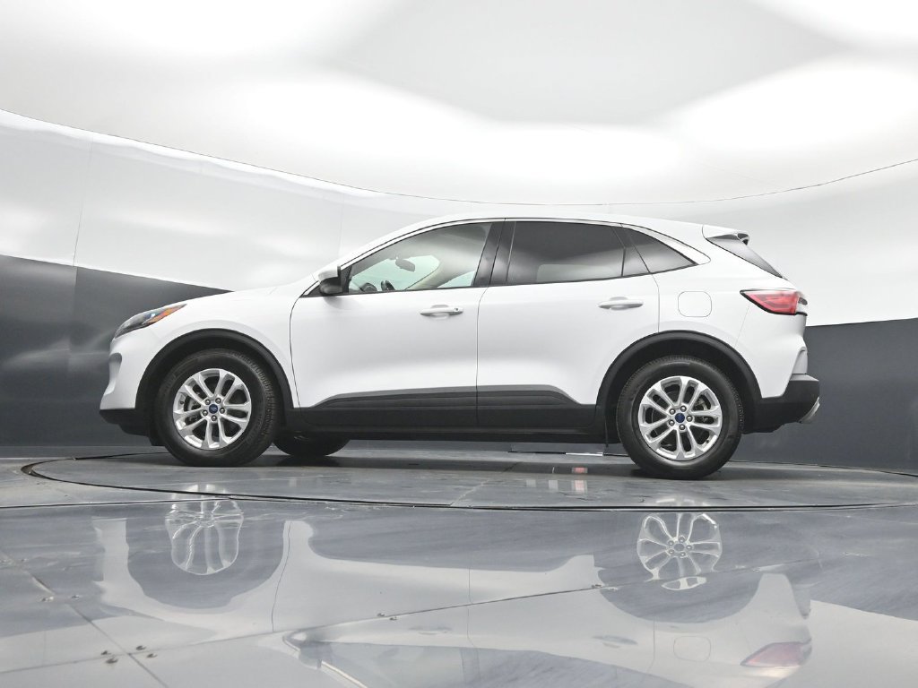 Certified 2020 Ford Escape SE FWD image 8