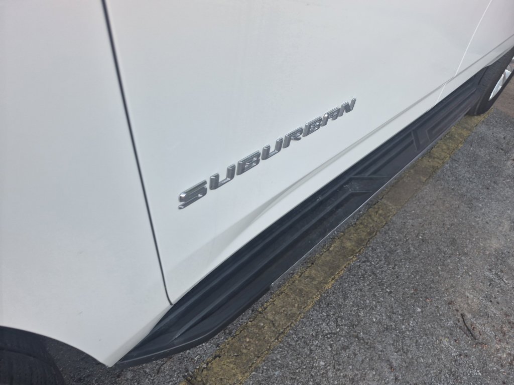 Used 2024 Chevrolet Suburban Premier RWD image 7