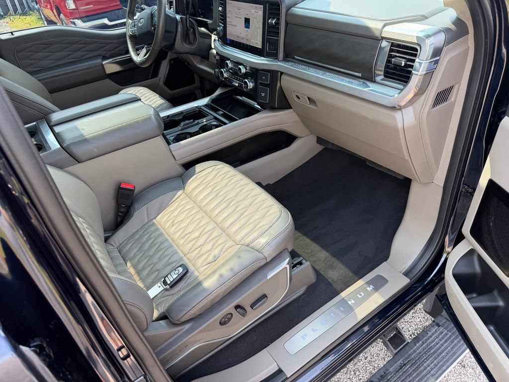 Certified 2025 Ford F450 Platinum w/ Platinum Plus Package AWD/4WD image 50