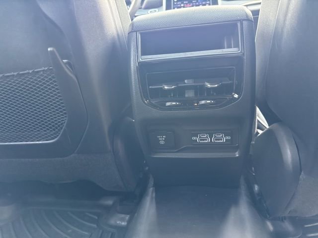 Used 2023 Jeep Grand Cherokee Altitude image 39