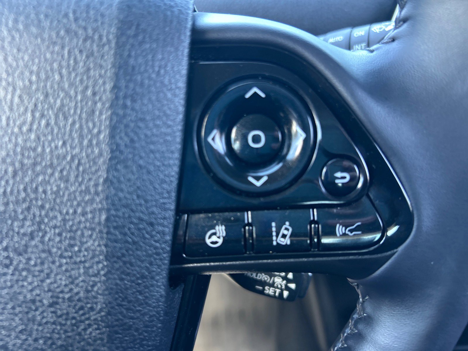 Used 2021 Toyota Prius FWD image 23