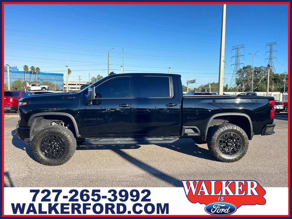 Used 2024 Chevrolet Silverado 2500 LTZ w/ LTZ Plus Package image 5