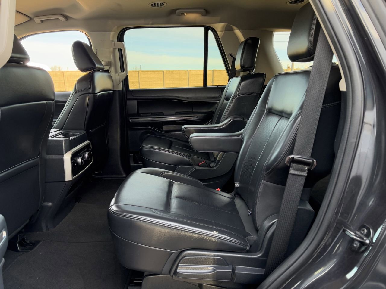 Certified 2024 Ford Expedition XLT image 20