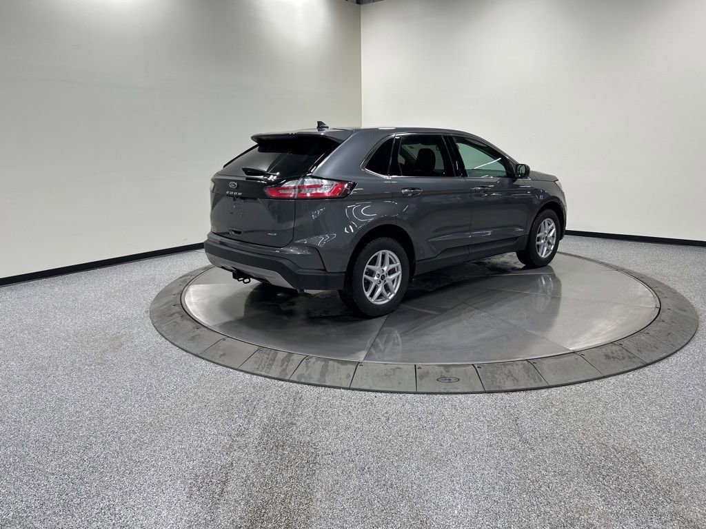 Certified 2024 Ford Edge SEL w/ Convenience Package image 7