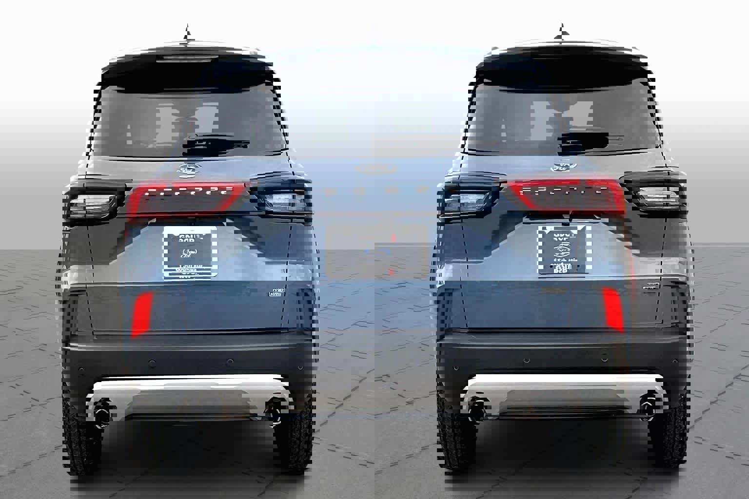 Certified 2025 Ford Escape SE w/ PHEV Premium Package image 2