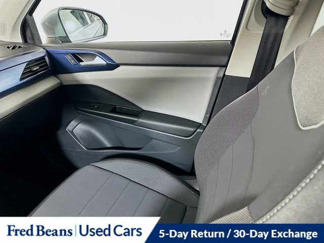 Used 2023 Volkswagen Taos SE w/ Panoramic Sunroof Package AWD/4WD image 26