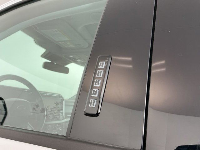 Certified 2024 Ford F350 Lariat w/ Lariat Ultimate Package image 14