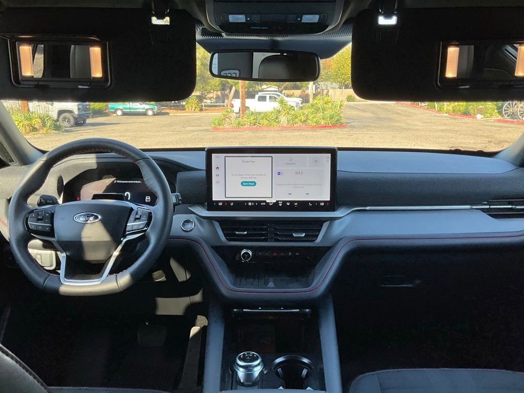 Certified 2025 Ford Explorer ST-Line w/ Premium Package image 44