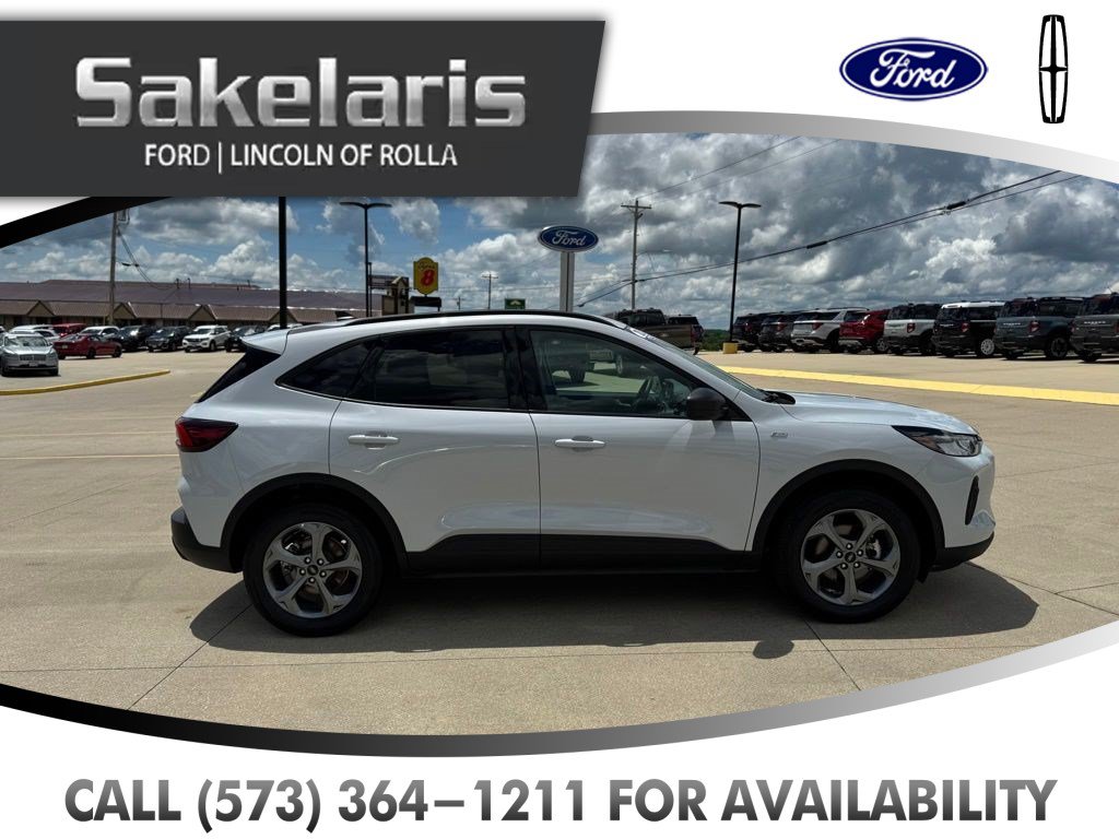 Certified 2025 Ford Escape ST-Line AWD/4WD image 4