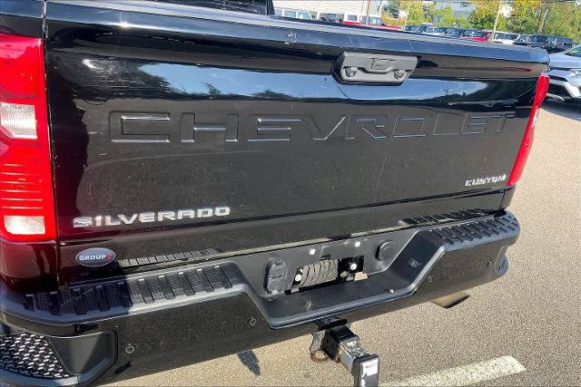 Used 2024 Chevrolet Silverado 2500 Custom w/ Custom Value Package AWD/4WD image 10