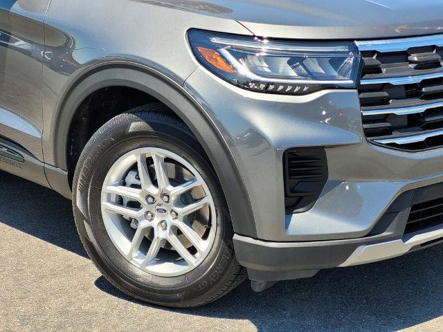 Certified 2026 Ford Explorer Active RWD image 9