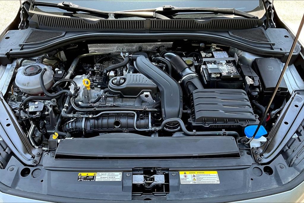 Used 2025 Volkswagen Jetta SE FWD image 31