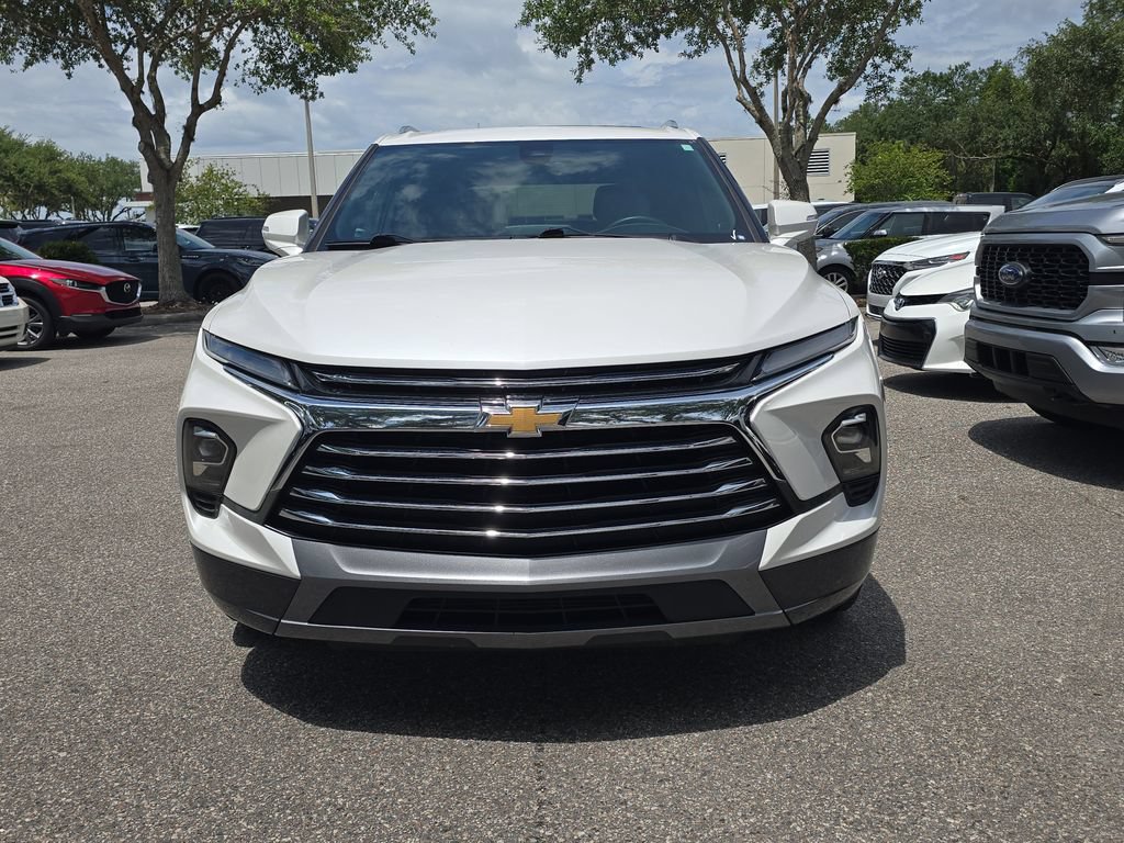 Used 2024 Chevrolet Blazer Premier w/ Enhanced Convenience Package FWD image 2