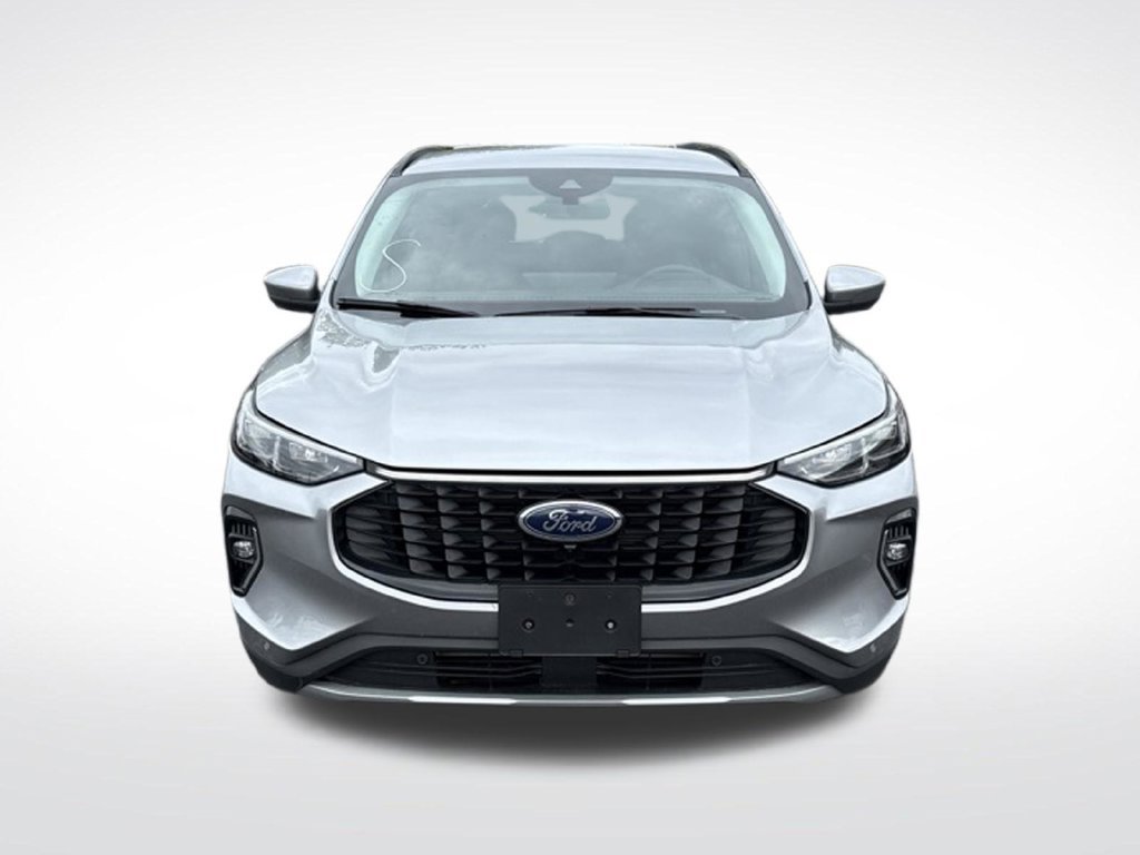Certified 2023 Ford Escape Platinum w/ Premium Technology Package AWD/4WD image 2