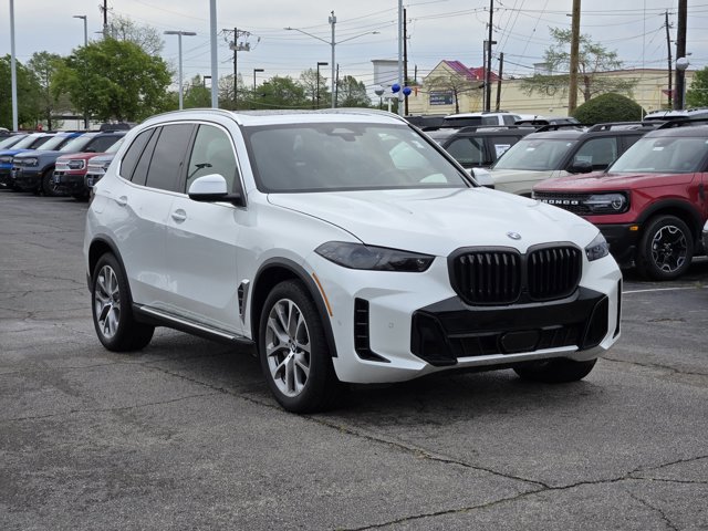 Used 2025 BMW X5 xDrive40i image 3