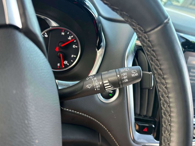 Used 2023 Chevrolet Traverse Premier w/ Redline Edition image 26