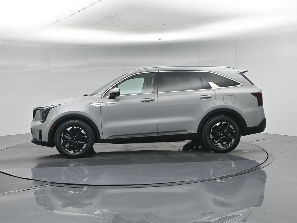 Used 2025 Kia Sorento S w/ Panoramic Sunroof Package FWD image 35