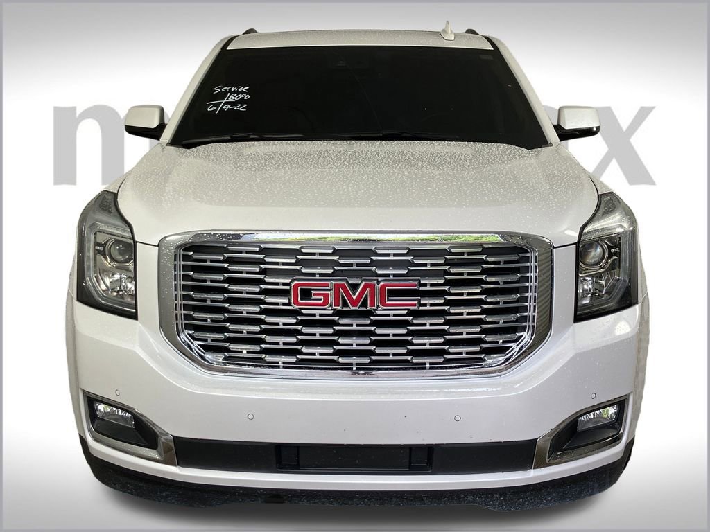 Used 2020 GMC Yukon Denali w/ Denali Premium Package image 8