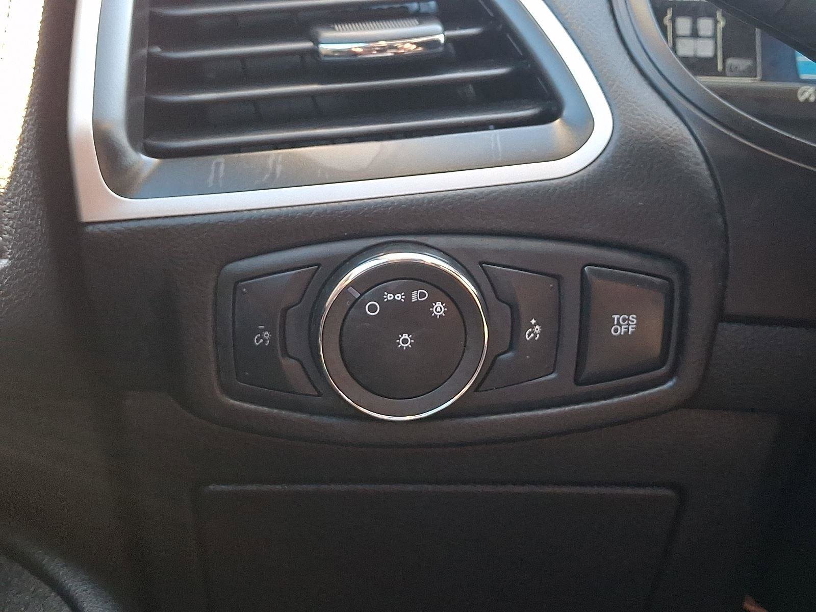 Certified 2023 Ford Edge SE w/ Black Appearance Package image 21