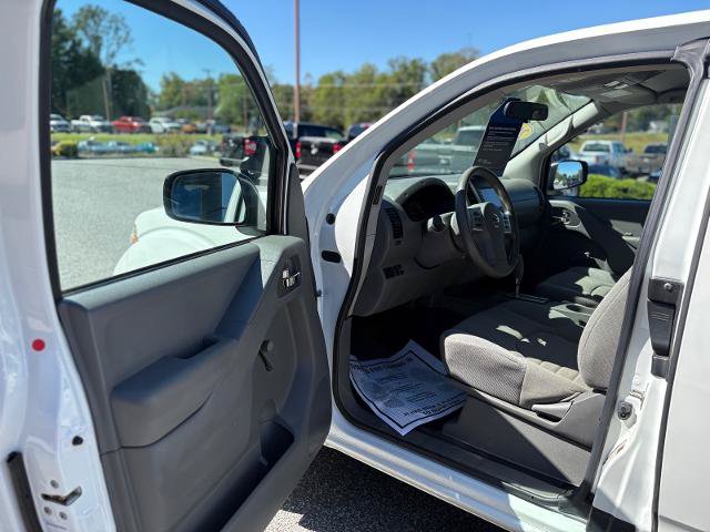 Used 2019 Nissan Frontier S RWD image 9