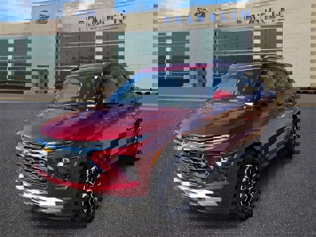 Used 2025 Chevrolet TrailBlazer LT image 3