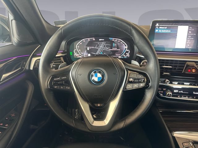 Used 2023 BMW 530e xDrive w/ Premium Package AWD/4WD image 13