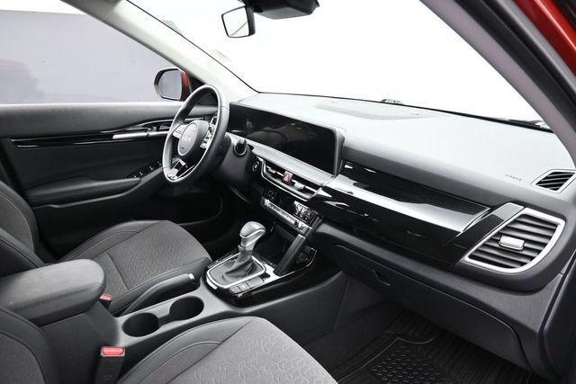 Used 2026 Kia Seltos S FWD image 30