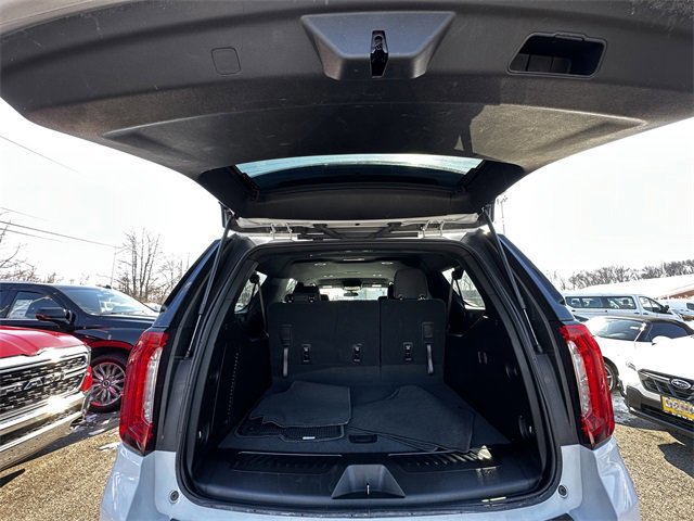 Used 2023 GMC Yukon XL SLE image 41