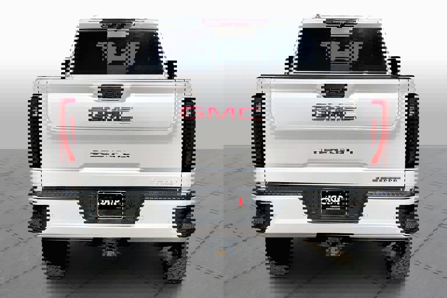 Used 2024 GMC Sierra 2500 Denali w/ Denali Reserve Package image 4