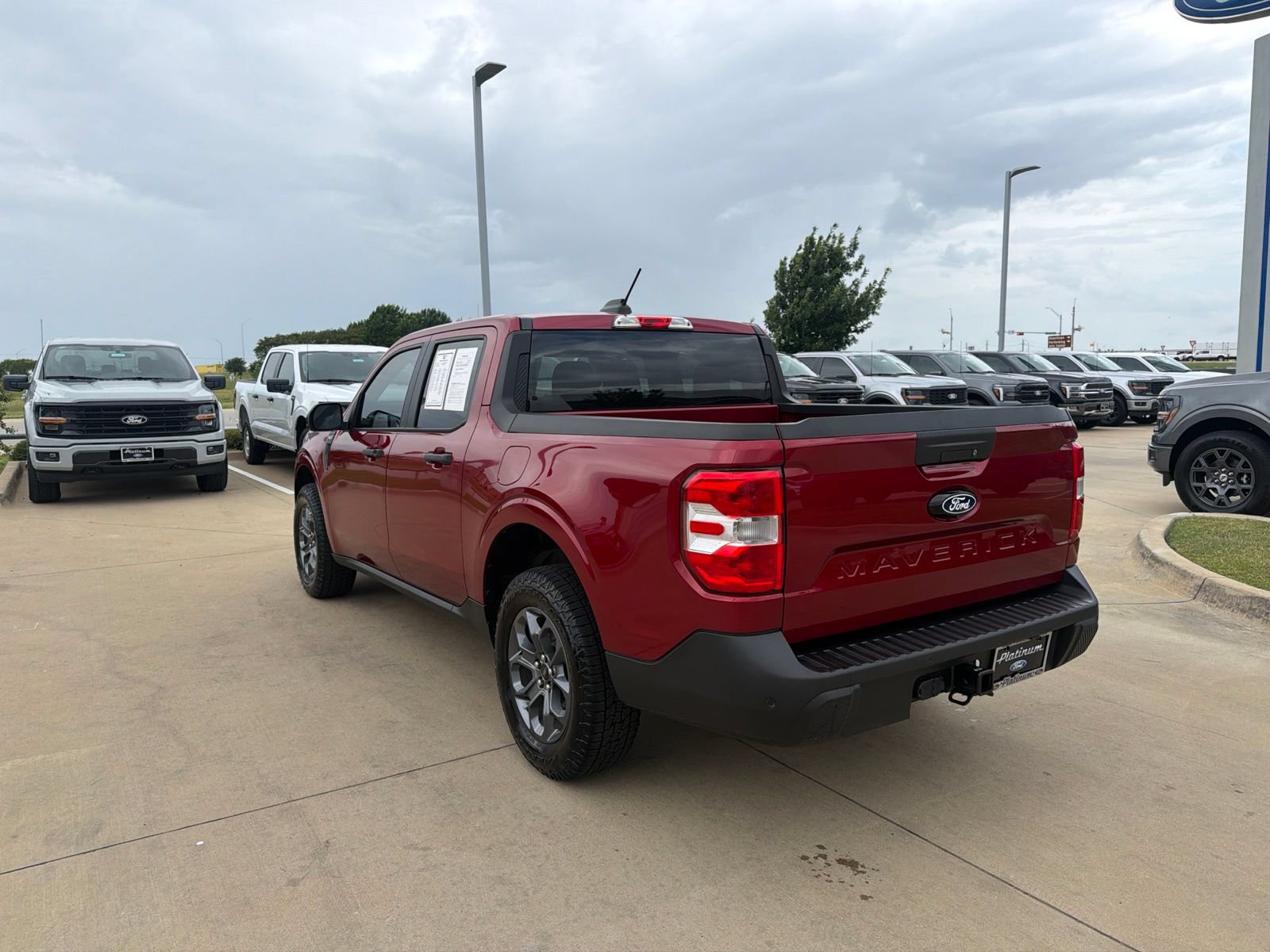 Certified 2025 Ford Maverick XLT w/ XLT Luxury Package AWD/4WD image 3