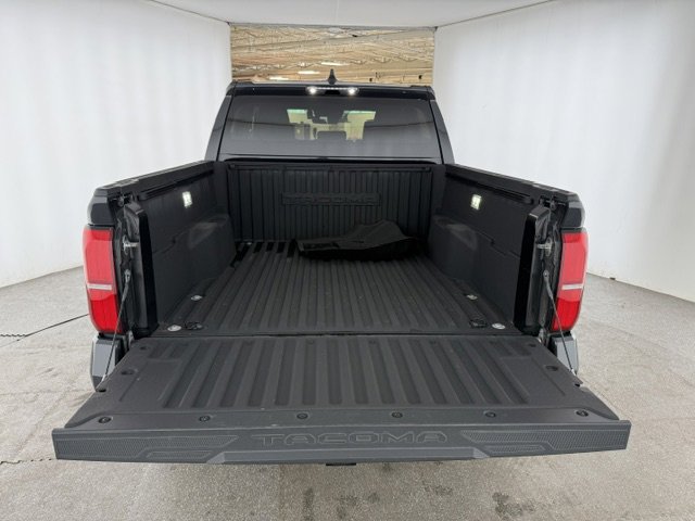 Used 2024 Toyota Tacoma TRD Sport RWD image 5